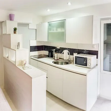 Studio Apartman Noa